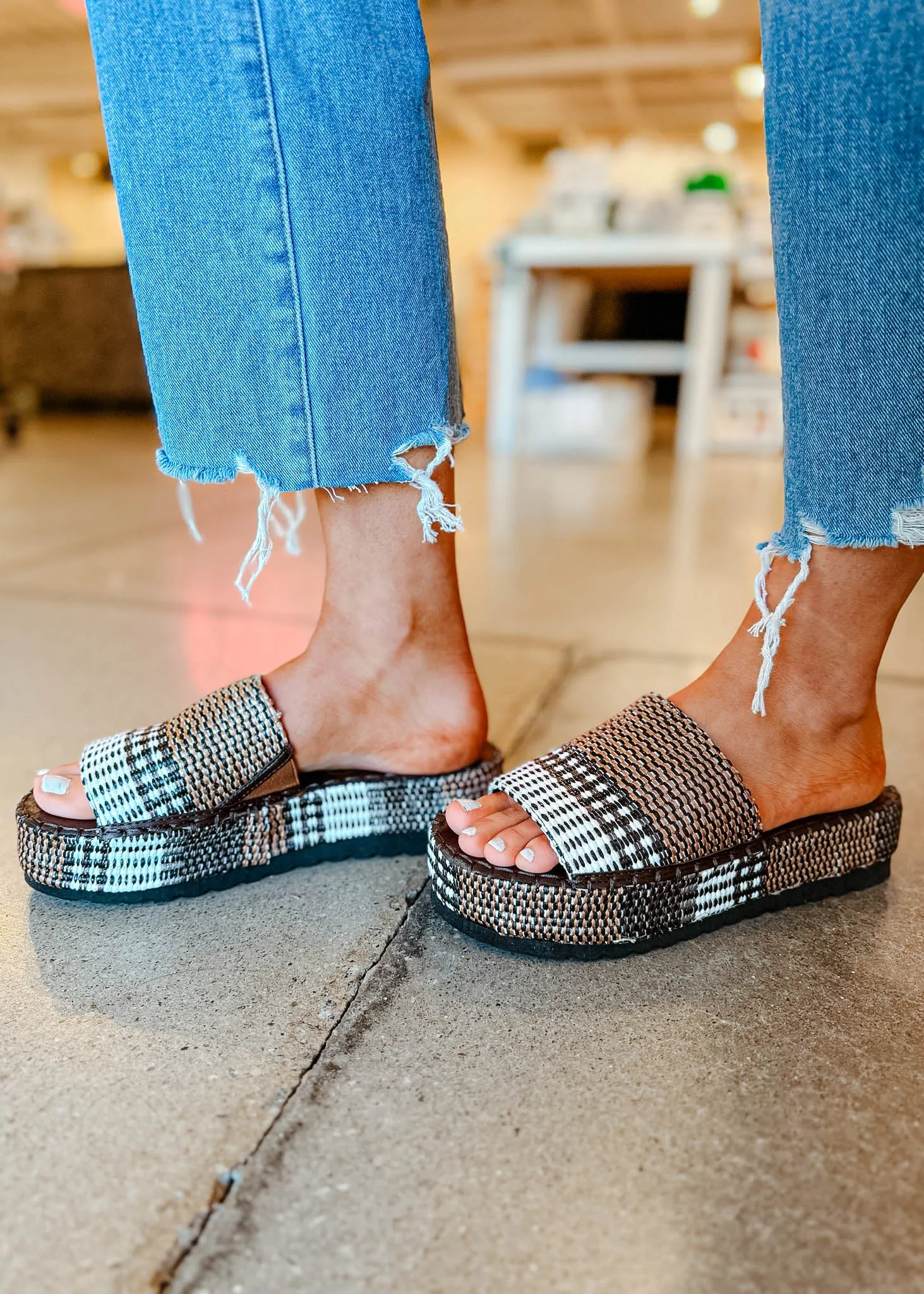 Del Mar Woven Flatform