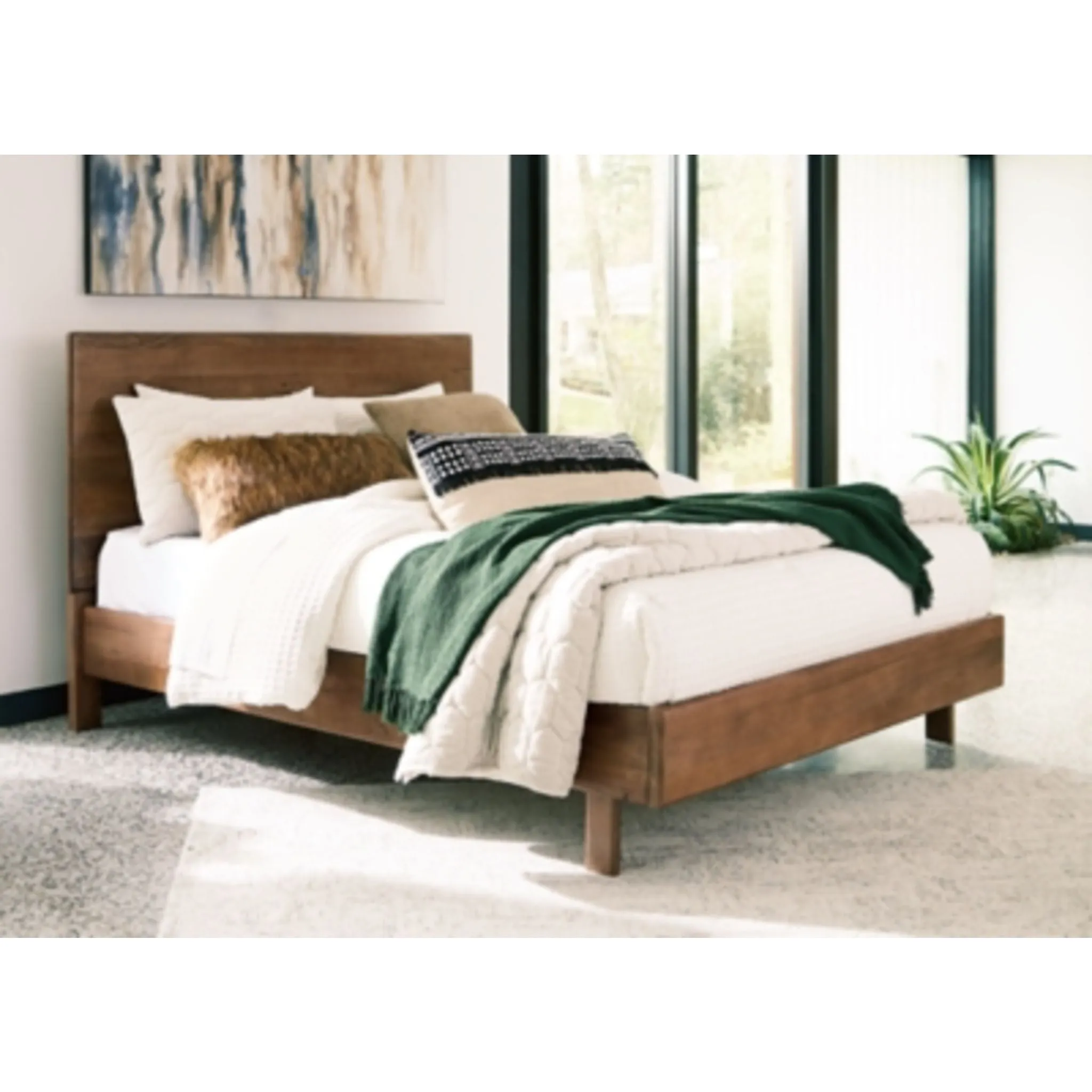 Isanti-Exclusive 5 Piece Platform Bedroom