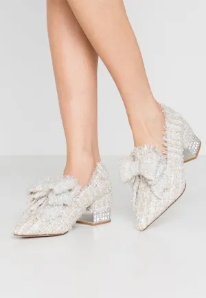 Jeffrey Campbell - ValensiaJH Pumps in White Tweed Silver