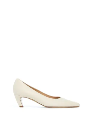 Peggy Pump in Cream Nappa Leather