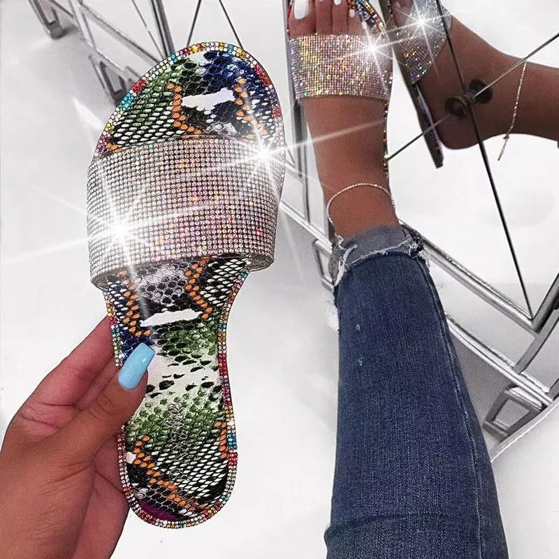 Summer Women's Multicolor Shining Diamond Fashion Flat Sandals