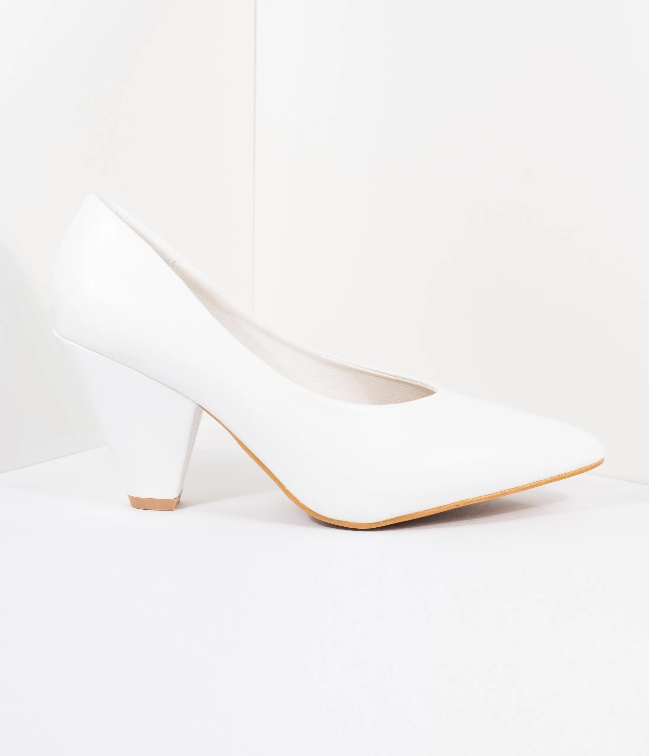 White Leatherette Pointed Toe Cone Heel Pumps